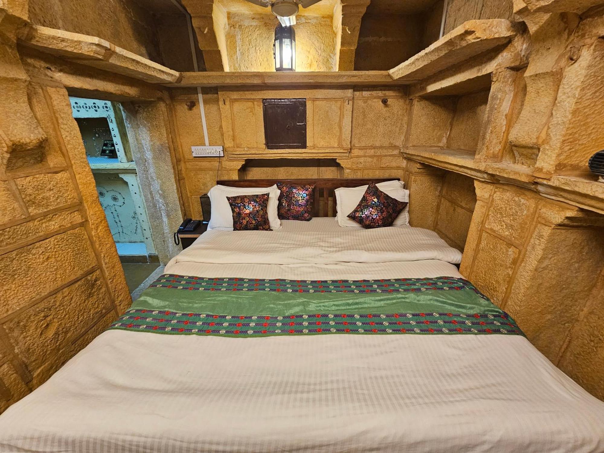 Desert Haveli Guest House Jaisalmer Habitación foto